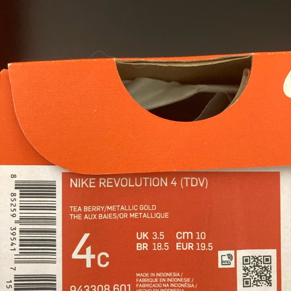 NEW NIKE REVOLUTION 4 SNEAKERS 4C GIRLS TODDLER CHILDREN INFANT SHOES BABY - Picture 5 of 16